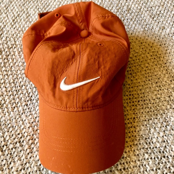Nike Accessories - Nike Baseball Cap Nike Accessories - Nike Baseball Cap